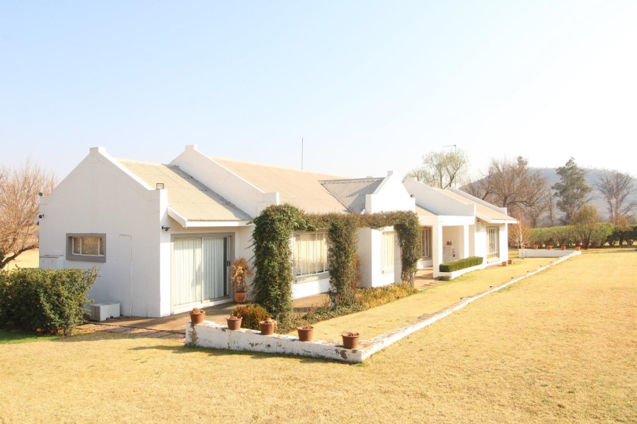7 Bedroom Property for Sale in Potchefstroom Rural North West